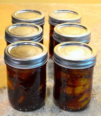 Canning Italian Plums, What To Do With Italian Plums, Preserving Italian Plums, Preserving Fruit, Canned Plums, Preserving Vegetables, Preserving Recipes, Plum Recipes, Fruit Preserves