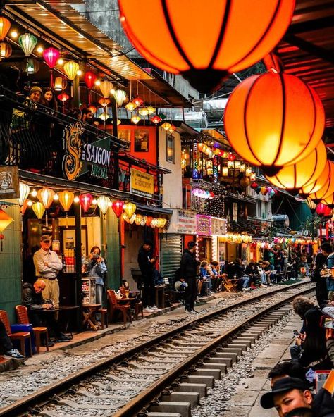 Charming Vietnam Tour Packages Hoi An Old Town, Hanoi Old Quarter, Best Place To Visit, Vietnam Tour, Vietnam Hanoi, Ha Noi, Vietnam Tours, Ha Long Bay, Ha Long