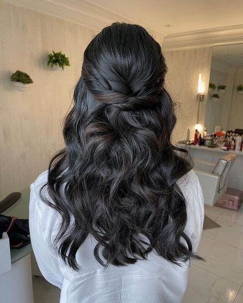 Bridesmaid Hair Asian Half Up, Maid Of Honor Hairstyles Dark Hair, Wedding Hairstyles Black Hair Asian, Wedding Hair Asian Half Up, Black Hair Half Up Half Down Wedding, Bridal Hair Half Up Black Hair, Wedding Asian Hair, Bridal Asian Hair, Asian Wedding Hairstyles Half Up