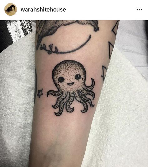 Cute Octopus Tattoo, Small Octopus Tattoo, Squid Tattoo, Dumbo Octopus, Octopus Tattoo Design, Octopus Tattoos, Octopus Tattoo, Dot Work Tattoo, Tattoo Life