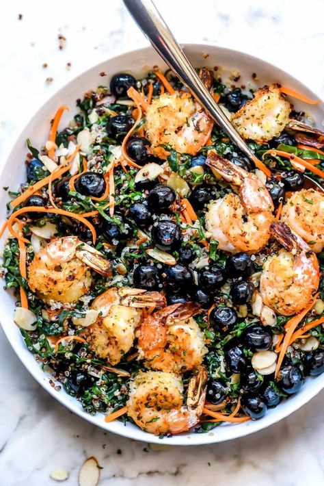 Kale Salad with Quinoa and Shrimp - foodiecrush.com Kale Shrimp Salad, Dairy Free Summer Recipes, Foodiecrush Recipes, Xyngular Recipes, Spring Pasta Recipes, Salad With Shrimp, Shrimp And Quinoa, Baked Kale, Fruity Loops