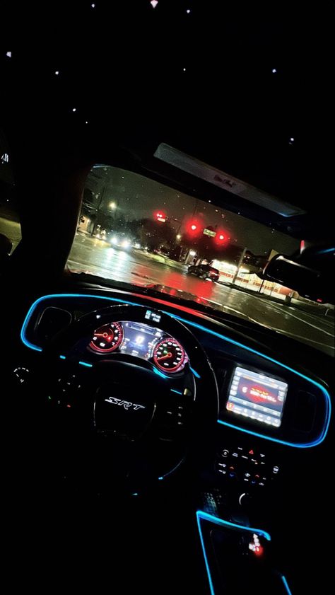 Hellcat Interior Aesthetic, Car Dashboard Aesthetic, Hellcat Inside, Hellcat Interior, Doge Cars, Doge Car, Srt Hellcat Challenger, Doge Challenger, Thug Life Wallpaper