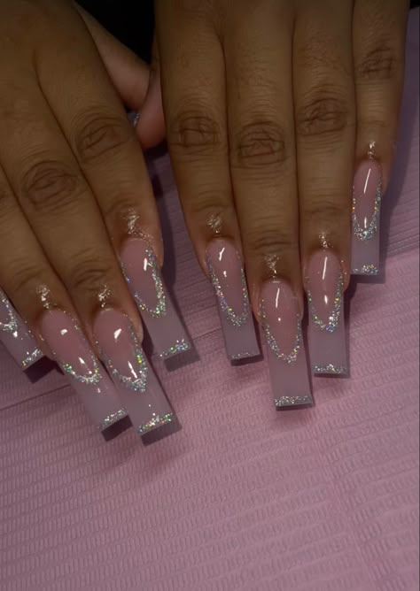 Prom 2k23, Birthday Nail, Halloween Acrylic Nails, Acrylic Toe Nails, Gold Glitter Nails, Nails Design With Rhinestones, Colored Acrylic Nails, Girly Acrylic Nails, Fall Acrylic Nails