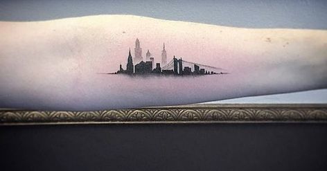 Skyscraper Tattoo, Ny Skyline Tattoo, Skyline Tattoo Ideas, Reflection Tattoo, Falling Angel, Skyline Tattoo, Origami Tattoo, Skyline New York, Needle Tattoo