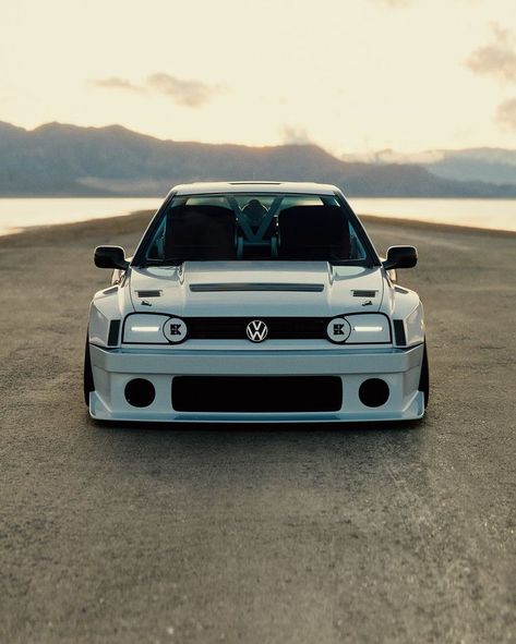 #Volkswagen #Golf #MK3 @the_kyza Golf Mk3, Automotive Artwork, Golf Gti, Street Cars, Vw Golf, Volkswagen Golf, Super Cars, Custom Cars, Cars And Motorcycles