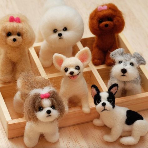 Cute Needle Felting, Mini Felt Animals, Needle Felting Diy Tutorials, Needle Felting Ideas, Needle Felting Animals, Wool Felting Animals, Felting Animals, Needle Felted Cat, Needle Felting Diy