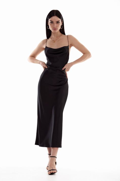 Black Satin Dresses Long, Simple Black Silk Dress, Black Silk Birthday Dress, Stain Black Dress, Silk Midi Black Dress, Black Silk Dress Formal, Silk Long Dress Outfit, Elegant Dresses Classy Prom, Black Dress Aesthetic Elegant