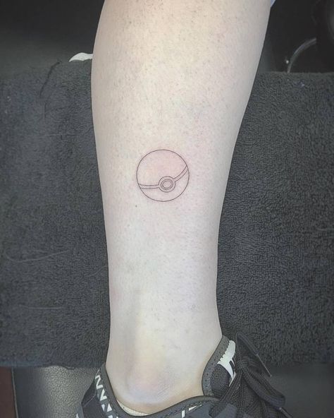 Minimalist Gaming Tattoo, Poke Ball Tattoo, Pokeball Tattoo, Nintendo Tattoo, Pikachu Tattoo, Nerdy Tattoos, Filter Photo, Planet Tattoos, Geek Tattoo