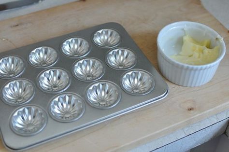 Breakfast Details: How To Make Molded Butter Pats Molded Butter, Diy Butter, Fancy Butter, Fancy Brunch, Butter Pats, Butter Molds, Silly Things, Betty Crocker, Diy Molding