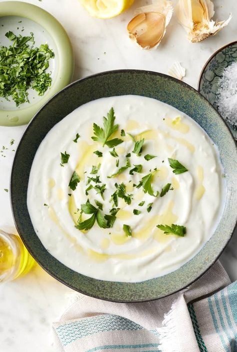 Mediterranean Yogurt, Yogurt Sauce Recipe, Garlic Yogurt Sauce, Garlic Yogurt, Salad Appetizer Cups, Greek Yogurt Sauce, Creamy Dill Sauce, Full Fat Yogurt, Lemon Yogurt