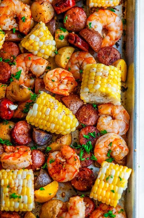 Sheet Pan Shrimp Boil, Pan Shrimp Boil, Sheet Pan Shrimp, Pan Shrimp, Seafood Boil Recipes, Juicy Shrimp, Sheet Pan Dinners Recipes, Boiled Food, Berbuka Puasa