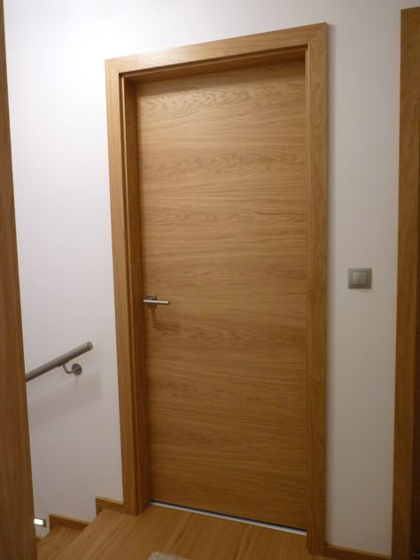 Light Wooden Doors Interior, Solid Wood Interior Doors Modern, Doors Colors Interior Indoor, Wooden Door Colour Ideas, Hdf Door Design, Indoor Doors Modern Wood, Natural Wood Doors Interior, House Design Ideas Simple, Simple Small House Design