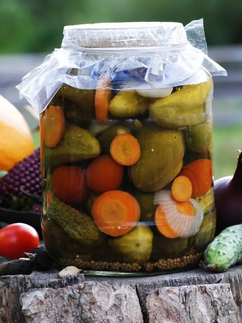 Crisp Refrigerator Pickles, Spicy Fridge Pickles, Pickles Refrigerator, Copycat Claussen Pickles, Refrigator Pickles, Refrigerator Pickles, Fix It, Pickles