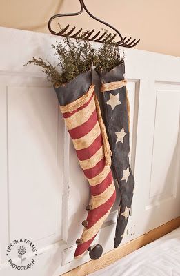 Americana Crafts, Primitive Americana, Patriotic Christmas, Prim Christmas, Fourth Of July Decor, Patriotic Crafts, Americana Decor, 4th Of July Celebration, 4th Of July Decorations