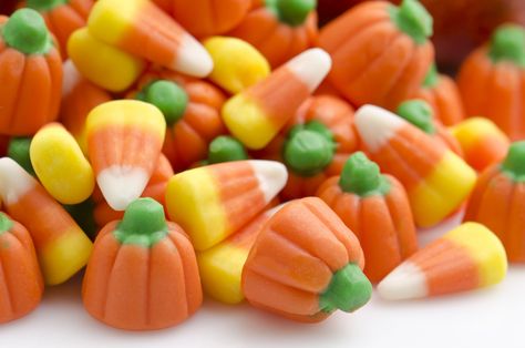 Worst Halloween Candy, Candy Corn Mix, Candy Corn Pumpkins, Candy Corn Pumpkin, Apple Pumpkin Pie, Harvest Corn, Leftover Candy, Pumpkin Candy Corn, Chocolate Sandwich