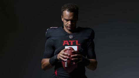 - Atlanta Falcons quarterback Desmond Ridder #9 during Creative Days in Ticketmaster Studios at Atlanta Falcons Training Facility in Flowery Branch, Ga. on Monday, June 12, 2023. (Photo by Brandon Magnus/Atlanta Falcons) Desmond Ridder, Training Facility, 2023 Photo, Wallpaper Android, Atlanta Falcons, Phone Wallpaper, Atlanta