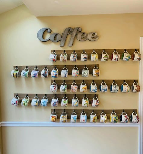 Coffee Cup Collection Display, Starbucks Cabinet, Starbucks Mug Display Ideas, Starbucks Display, Coffee Zone, Coffee Bar Cart, Coffee Cup Rack, Cup Display, Coffee Mug Display