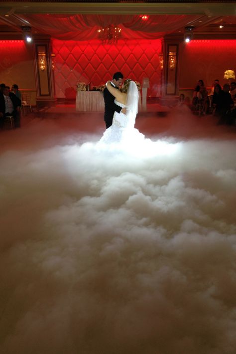 Wedding Cloud Dance Floor, Wedding First Dance Special Effects, Dancing On Clouds Wedding, Wedding Dance Decorations, Dancing On The Clouds Wedding, Wedding In The Clouds, Dance Party Wedding, Couple Dance Wedding, Glamorous Centerpieces