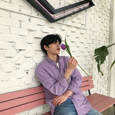 𝑷𝒊𝒏𝒕𝒆𝒓𝒆𝒔𝒕: 𝒉𝒐𝒏𝒆𝒆𝒚𝒋𝒊𝒏 ❀ Green Pictures, Lavender Aesthetic, Fashion D, Blue Pictures, Purple Themes, Purple Outfits, Purple Guy, Korean Aesthetic, Instagram Feed Ideas