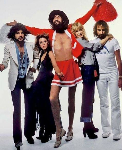 70s Essentials, 70s Bands, Welsh Witch, Fleetwood Mac Music, Christine Mcvie, Stevie Nicks Lindsey Buckingham, Mick Fleetwood, Buckingham Nicks, Lindsey Buckingham