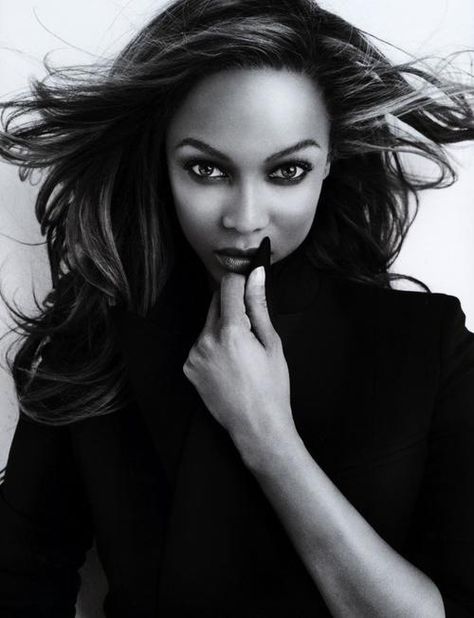 Tyra Banks, supermodel, author, actress, & TV personality. She is the 1st African-American woman to appear on the covers of SI Swimsuit Issue (appearing 2x) & GQ, and worked as a Victoria's Secret's original Angel, becoming the 1st-ever African American on the cover of a VC catalog. She is the creator/host of America's Next Top Model, True Beauty co-creator, and was host of The Tyra Banks Show. She is 1 of 4 Blacks & of 7 women to be repeatedly ranked among the world's most influential by Time. Tira Banks, Tyra Banks Modeling, Estelle Lefébure, America's Next Top Model, Tyra Banks, Natalia Vodianova, Lily Aldridge, Super Models, Next Top Model