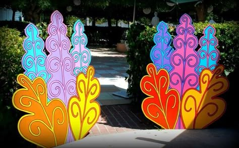 Panagbenga Festival Props, Alice In Wonderland Float, Festival Props, Alice In Wonderland Props, Grandparents Day Crafts, Yarn Crafts For Kids, Alice In Wonderland Tea Party Birthday, Kindergarten Classroom Decor, Stage Props