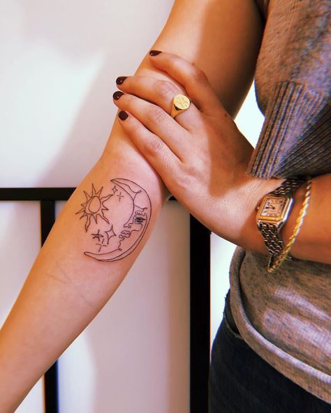 734.6k Followers, 528 Following, 3,161 Posts - See Instagram photos and videos from Estée Lalonde (@esteelalonde) 27 Tattoo, Fierce Tattoo, Tattoo Trend, 100 Tattoo, Dainty Tattoos, Tattoo Trends, Pattern Tattoo, Small Tattoo, Piercing Tattoo