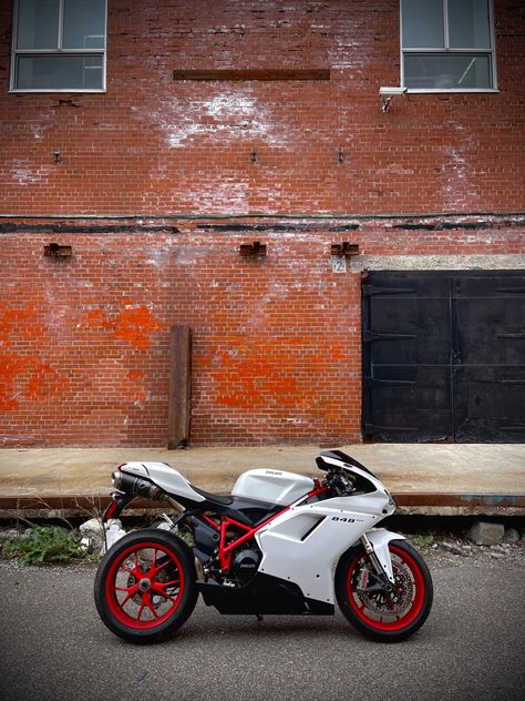 Ducati 848 Evo, Ducati 848, Racer Motorcycle, Cafe Racer Motorcycle, Motorcycle Racing, Ducati, Cafe Racer, Luxury Cars, Motorcycles