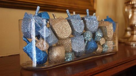 Hannukah Decorations, Diy Hanukkah, Hanukkah Lights, Hanukkah Crafts, Chanukah Party, Chanukah Decor, Hanukkah Decorations, Jewish Holiday, Christmas Hanukkah