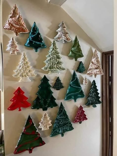 Vintage Ceramic Christmas Tree, Bells Christmas, Vintage Christmas Gifts, Christmas Tree Cookies, Christmas Projects Diy, Christmas Memories, Candy Christmas, Ceramic Christmas Trees, Christmas Things