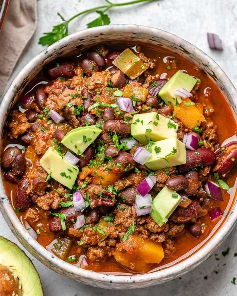 Chili Ideas, Squash Chili, Clean Food Crush Recipes, Pumpkin Chili Recipe, Butternut Squash Chili, Clean Food Recipes, Pumpkin Chili, Clean Foods, Crockpot Chili