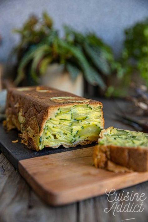 Cake léger aux courgettes Cake Courgette, Instagram Cake, Always Hungry, Batch Cooking, Avocado Toast, Food Inspiration, Zucchini, Vegan Recipes, Avocado