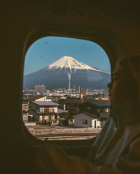 Nathan Landers on Instagram: “Sight seeing at 300kmph🚄💨⛩🏯⛰💨🍃#teganandnedpresets” 35mm Photography, Into The Wild, Cinematic Photography, Pretty Places, Photography Inspo, Travel Aesthetic, The Window, Japan Travel, Travel Pictures