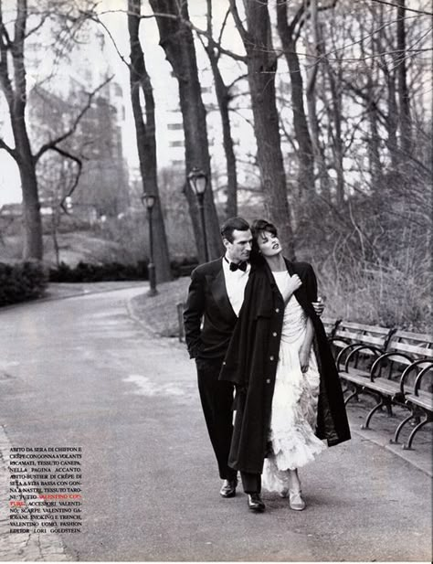 Shooting Couple, Vogue Editorial, Vintage Couples, 90s Supermodels, Helena Christensen, Steven Meisel, Roshe Run, Vintage Romance, Linda Evangelista