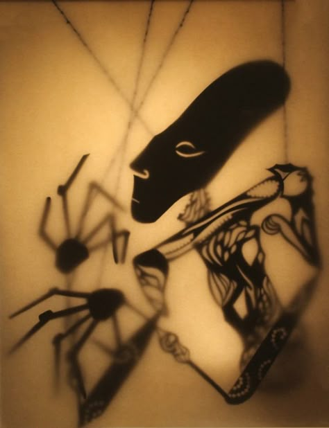 Scary Shadow, Puppetry Theatre, Shadow Theatre, Paper Puppets, Puppet Making, Puppet Theater, Shadow Art, Shadow Play, Shadow Puppets