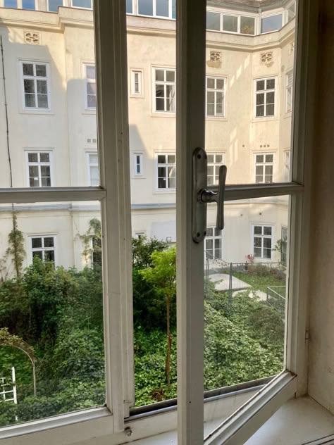 Austrian Apartment, Vienna Apartment Aesthetic, Window View Garden, Vienna Aesthetic, Vienna House, Vienna Apartment, Austria Vienna, Living Place, Interiors Dream