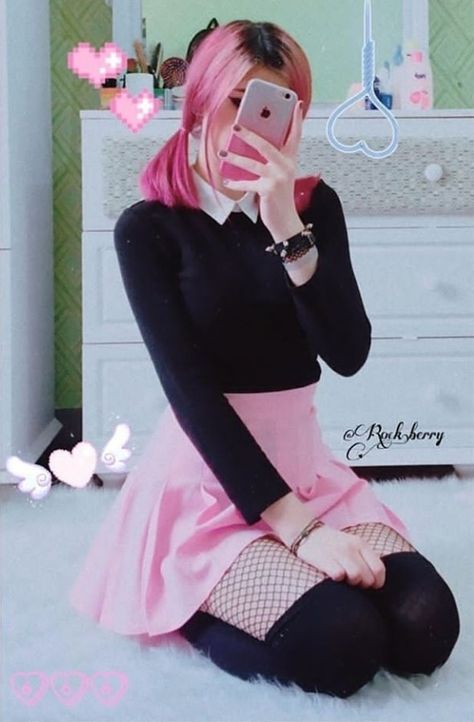 Outfit, skirt, egirl, soft, pink, black, fishnet, aesthetic Soft E Girl Outfits, Fishnet Aesthetic, Soft Egirl Outfits, Pink Skirt Outfits, Egirl Soft, Outfits Skirts, Egirl Fashion, Pink Grunge, E Girl Outfits