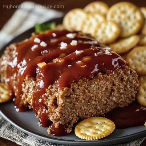 Ritz Cracker Beef Meatloaf - A Delicious Twist on a Classic - My Home Made Recipe Meatloaf With Ritz Crackers, Ritz Cracker Meatloaf, Ritz Cracker Meatloaf Recipe, Meatloaf Recipe With Crackers, Salty Crackers, Leftover Meatloaf, Beef Meatloaf, Butter Crackers, Ritz Cracker