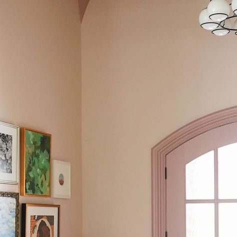 Farrow & Ball on Instagram: "A hall to rival them all ✨  This beautiful space features a striking trio of #Calamine walls, #CinderRose woodwork and a splash of #Yellowcake on the woodwork for good measure!  Photo by @sincerelyjill #FarrowandBall #ADailyDoseOfColour" Farrow Ball Hallway, Light Pink Hallway, Farrow Ball Calamine, Farrow And Ball Calamine, Farrow And Ball Plaster Pink, Farrow Ball Setting Plaster Bedroom, Ointment Pink Farrow And Ball, Setting Plaster Farrow And Ball, Calamine Farrow And Ball