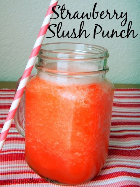 Strawberry Pineapple Punch, Slush Punch, Strawberry Slushie, Strawberry Slush, Slush Recipes, Alcoholic Punch Recipes, Amazing Drinks, Easy Punch Recipes, Slushie Recipe