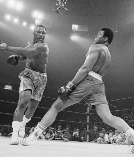 In life don't go on defensive, go on offensive. Sport Psychology, Joe Frazier, Boxing Images, Mohamed Ali, Heavyweight Boxing, Muhammed Ali, Sports Psychology, Mohammed Ali, World Heavyweight Championship