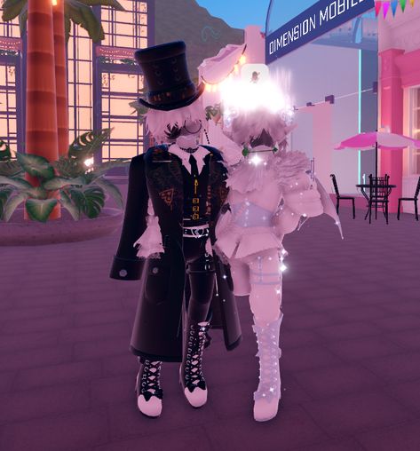 #royalehigh #royalehighoutfits Guy Outfits Royale High, Royale High Guy Outfits, Royale High Male Outfits, Royale High Fits, Tshirt Roblox, Goth Male, Royal High Roblox Outfits Boy, Rh Hacks, Royal High Outfits Ideas Cheap