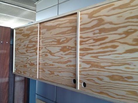 Kitchen Cabinets Sliding Doors, Sliding Cupboard, Plan Garage, Kitchen Cabinets Doors, Sliding Cabinet Doors, Diy Sliding Door, Plywood Cabinets, Door Kitchen, Garage Cabinets