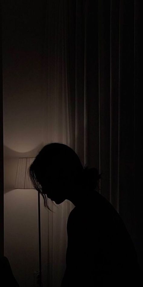 Girls Asthetics Dp, Dark Asthetics Photos, Girl Asthetics, Cat Phone Wallpaper, Alone In The Dark, Beautiful Night Images, Girl Background, Lonely Girl, Girl Korean