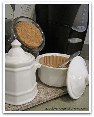 Coffee Filter Container Ideas, Coffee Filter Holder Ideas, Coffee Filter Storage Ideas, Coffee Filters Storage, Frugal Kitchen, Quick Organization, Diy Organizing, Coffee Filter Holder, Coffee Area