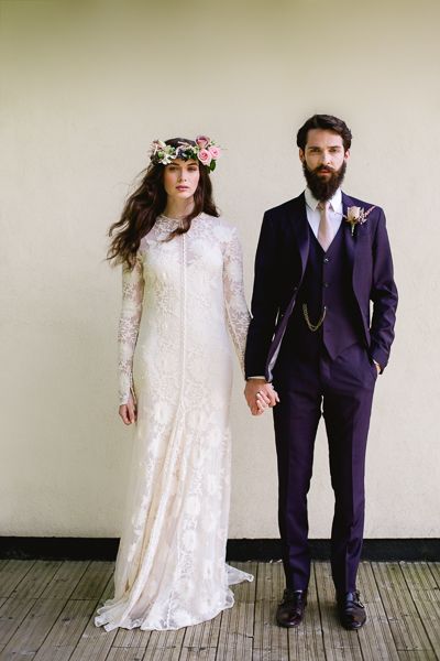 Wedding Suits Groom Unique, Purple Groomsmen, Purple And Gold Wedding, Vintage Groom, Groom Wedding Attire, Mens Wedding Attire, Bride Floral, Groom And Groomsmen Attire, Wedding Suits Groom