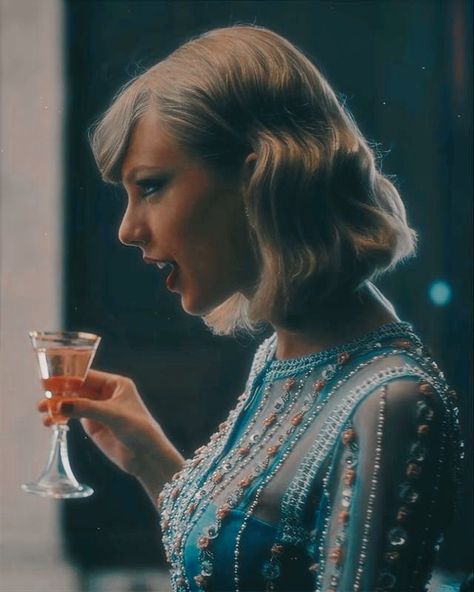 1989 Blank Space, Blank Space Music Video, Taylor Swift Blank Space, Blank Space Taylor Swift, Blank Space Taylor, 1989 Taylor's Version, Space Music, Taylors Version, Taylor Swift Outfits