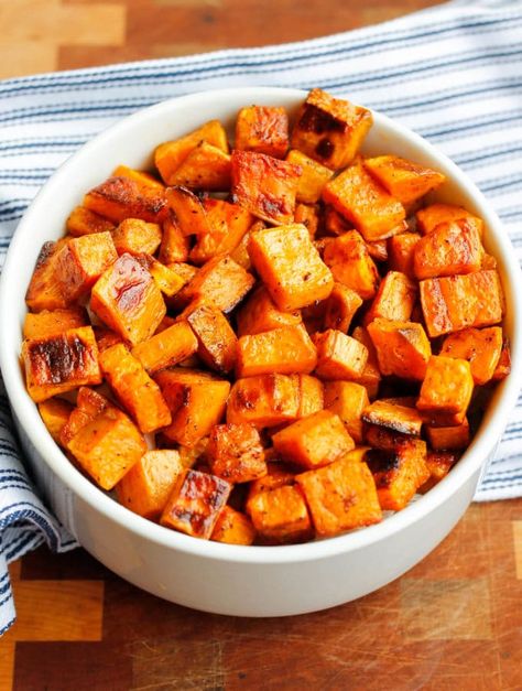 Maple Cinnamon Roasted Sweet Potatoes Cinnamon Roasted Sweet Potatoes, Brown Sugar Sweet Potatoes, Thanksgiving Recipes Side Dishes Easy, Maple Sweet Potatoes, Sweet Potato Recipes Roasted, Best Thanksgiving Side Dishes, Thanksgiving Side Dishes Easy, Thanksgiving Food Sides, Sweet Potato Cinnamon