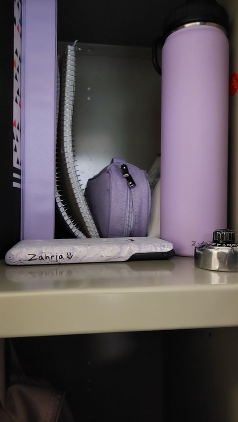 locker aesthetic lavender school Purple School Aesthetic, Locker Aesthetic, Aesthetic Lavender, Locker Ideas, Organization Notes, Aesthetic School, Cool School Supplies, School Organization Notes, American School