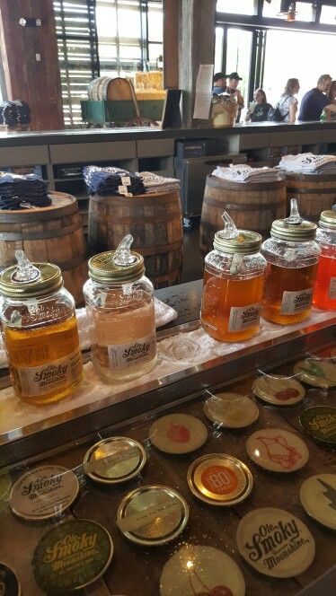 Ole Smokey Moonshine Moonshine Bar Ideas, Moonshine Aesthetic, Moonshine Decor, Ole Smokey Moonshine, Tennessee House, Book Edits, Moonshine Recipes, Whiskey Tasting, Gatlinburg